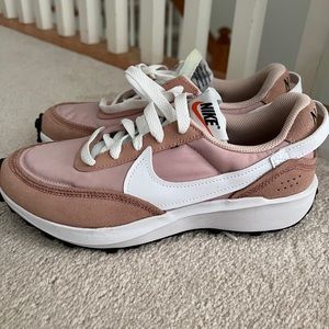 NEW Nike Waffle Debut Women's Running Shoe